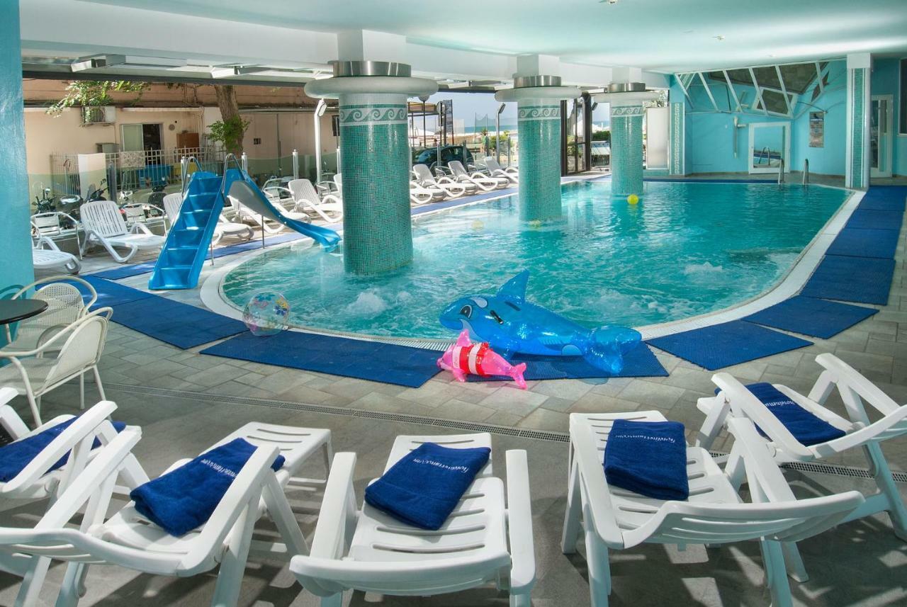 Hotel Nettuno Cattolica Exterior photo
